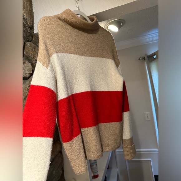 C&C California Wool Blend sweater. Size M. - Picture 10 of 11